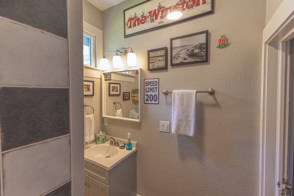 Photo of Bathroom in Hodgmans Daytona