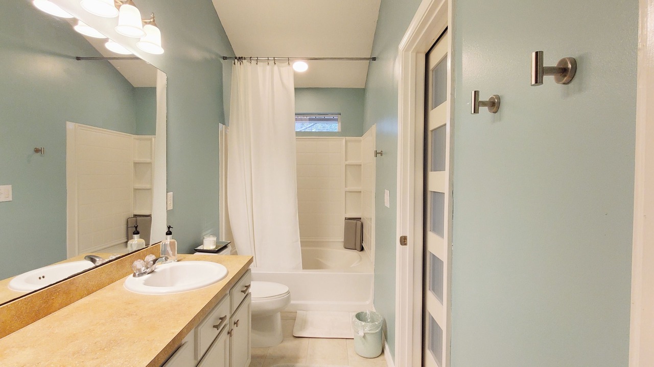 Photo of Bathroom in Northside