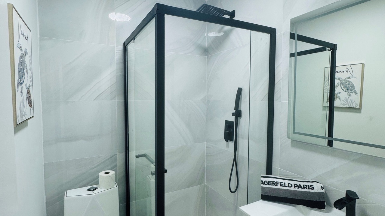 Photo of Bathroom in Coral Ridge Isles