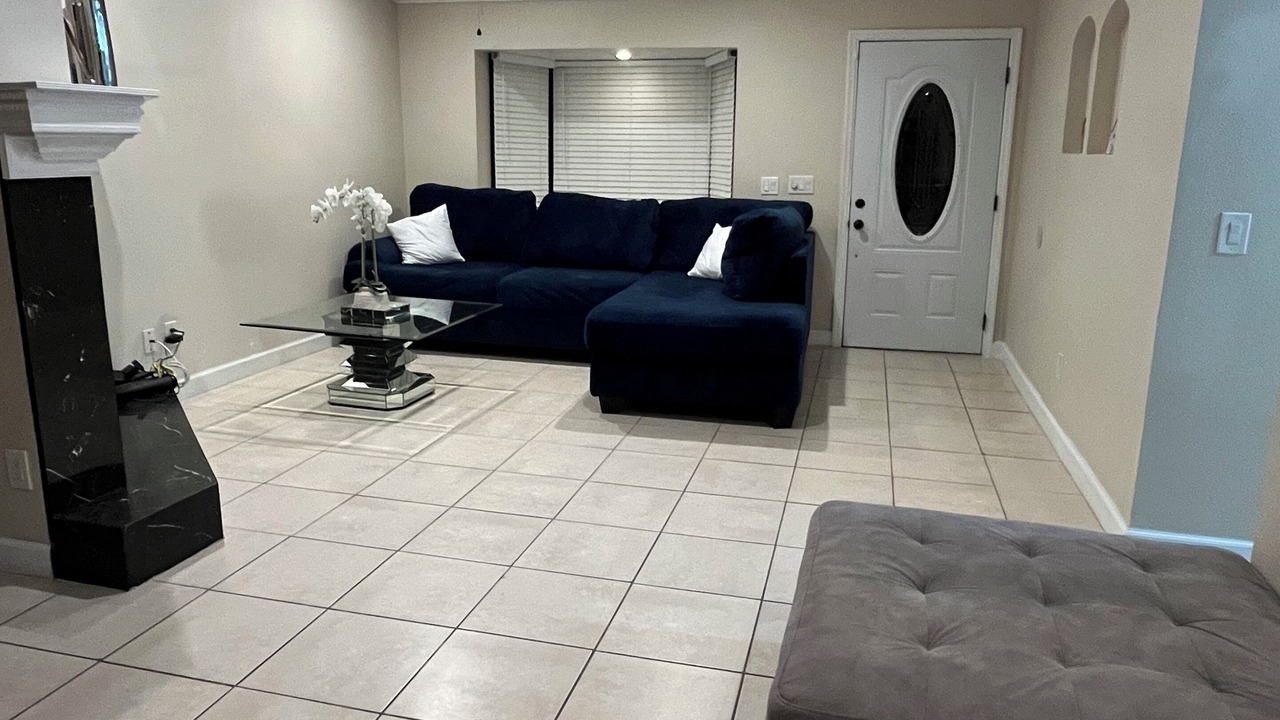 Photo of Livingroom in Azalea Park