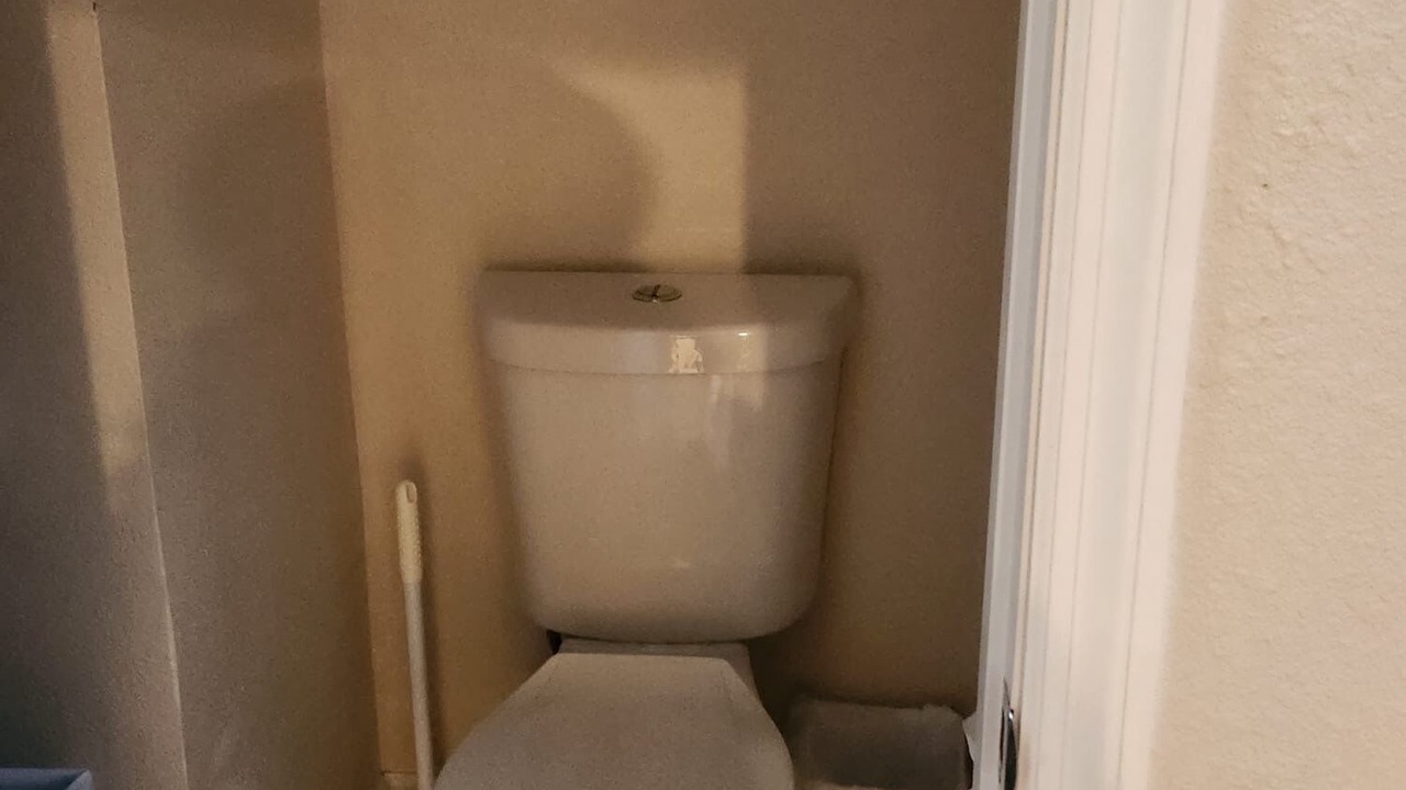 Photo of Bathroom in Azalea Park