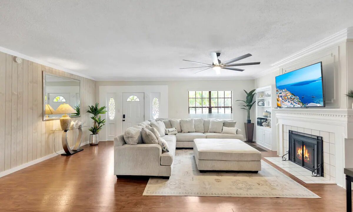 Photo of Livingroom in Palm Harbor