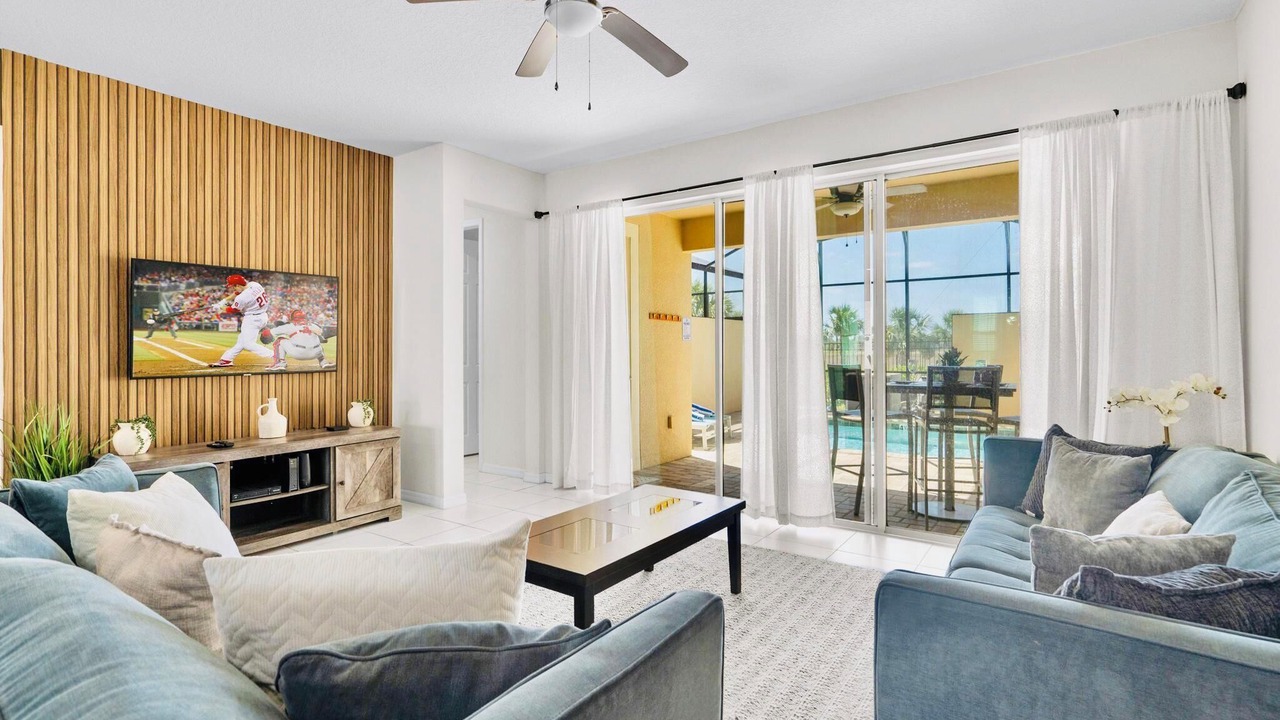 Photo of Livingroom in Four Corners