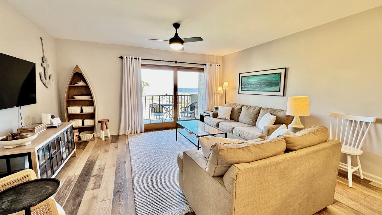 Photo of Livingroom in Amelia City