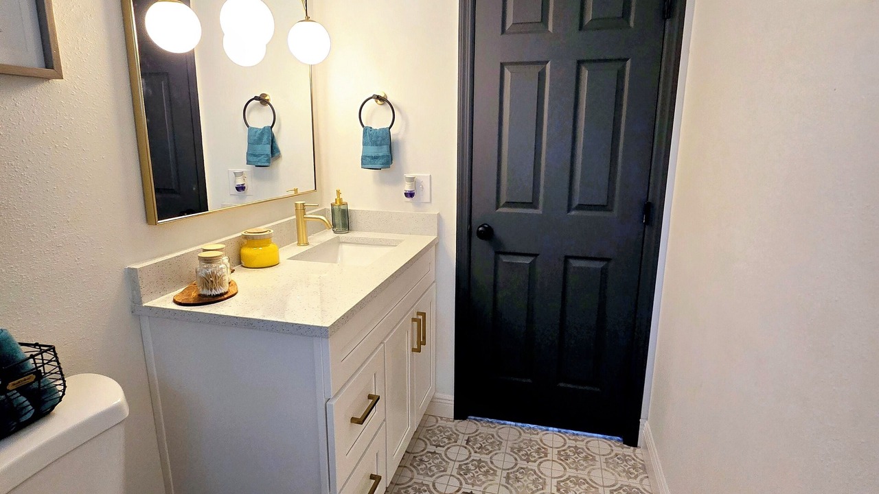 Photo of Bathroom in Gulf Highlands