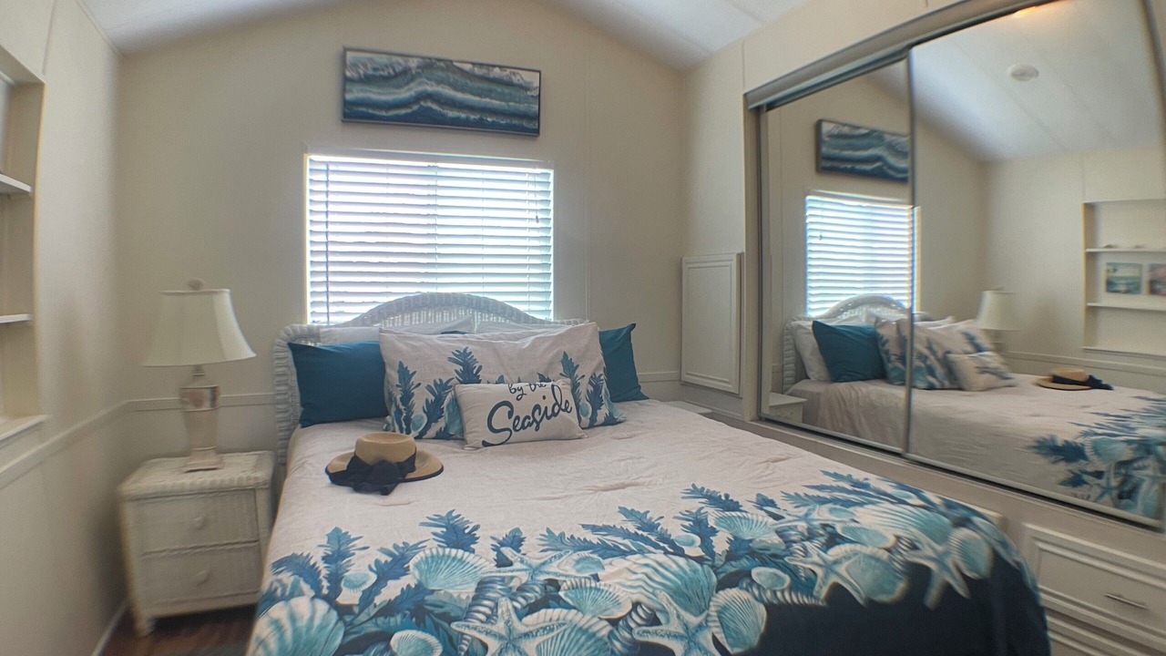 Photo of Bedroom in San Carlos Park