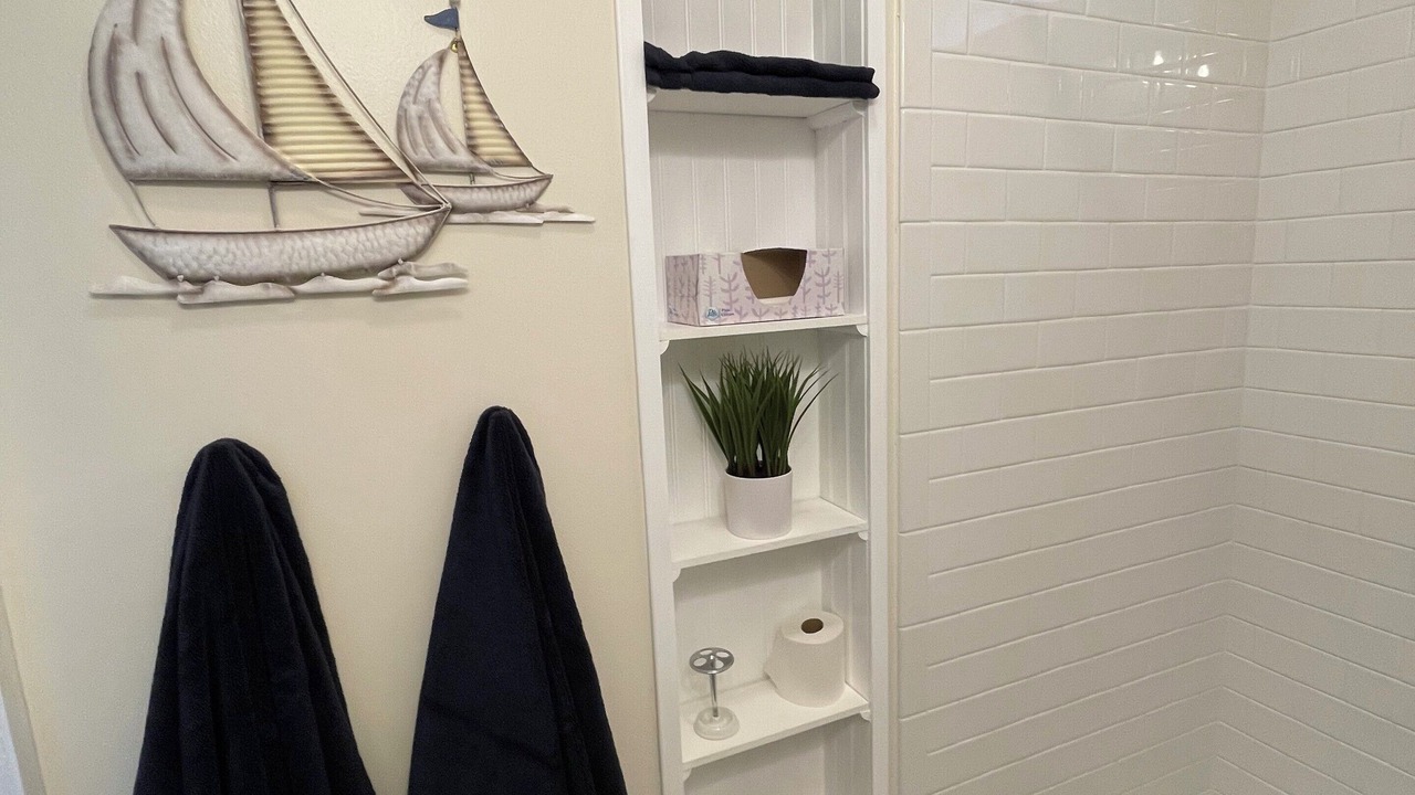 Photo of Bathroom in San Carlos Park