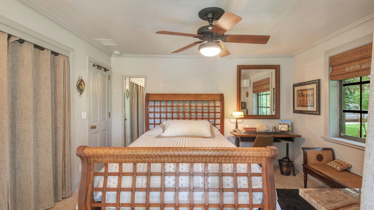 Photo of Bedroom in Lake Worth