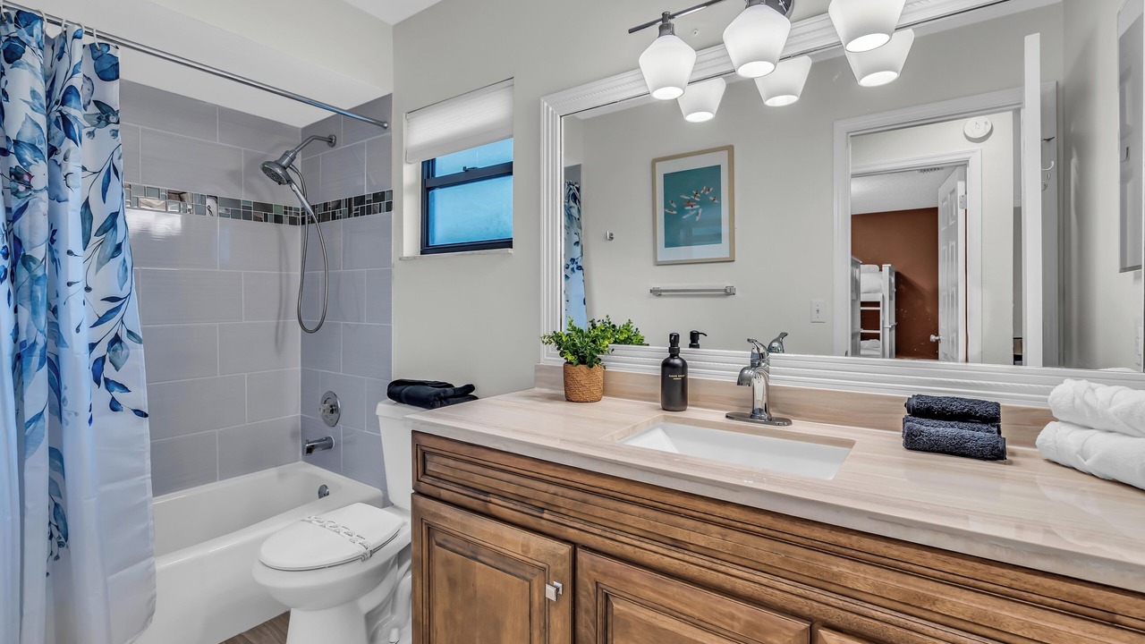 Photo of Bathroom in Palma Sola
