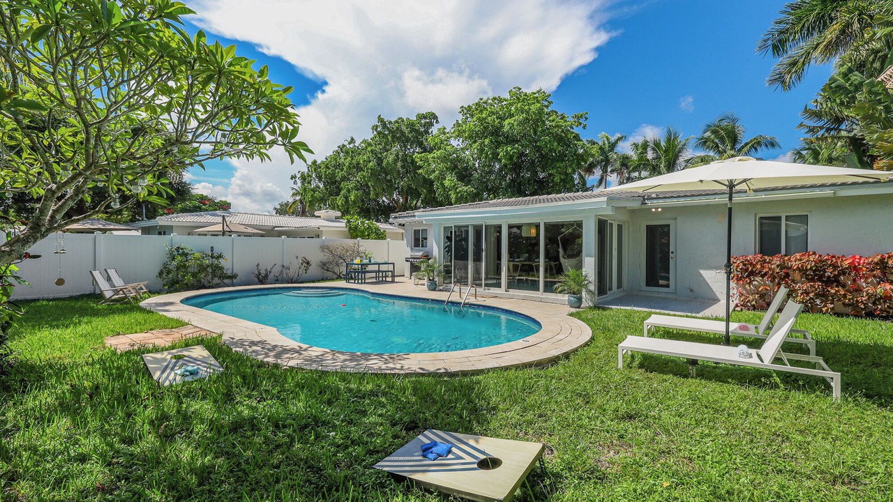 Photo of Outdoor in Poinsettia Heights