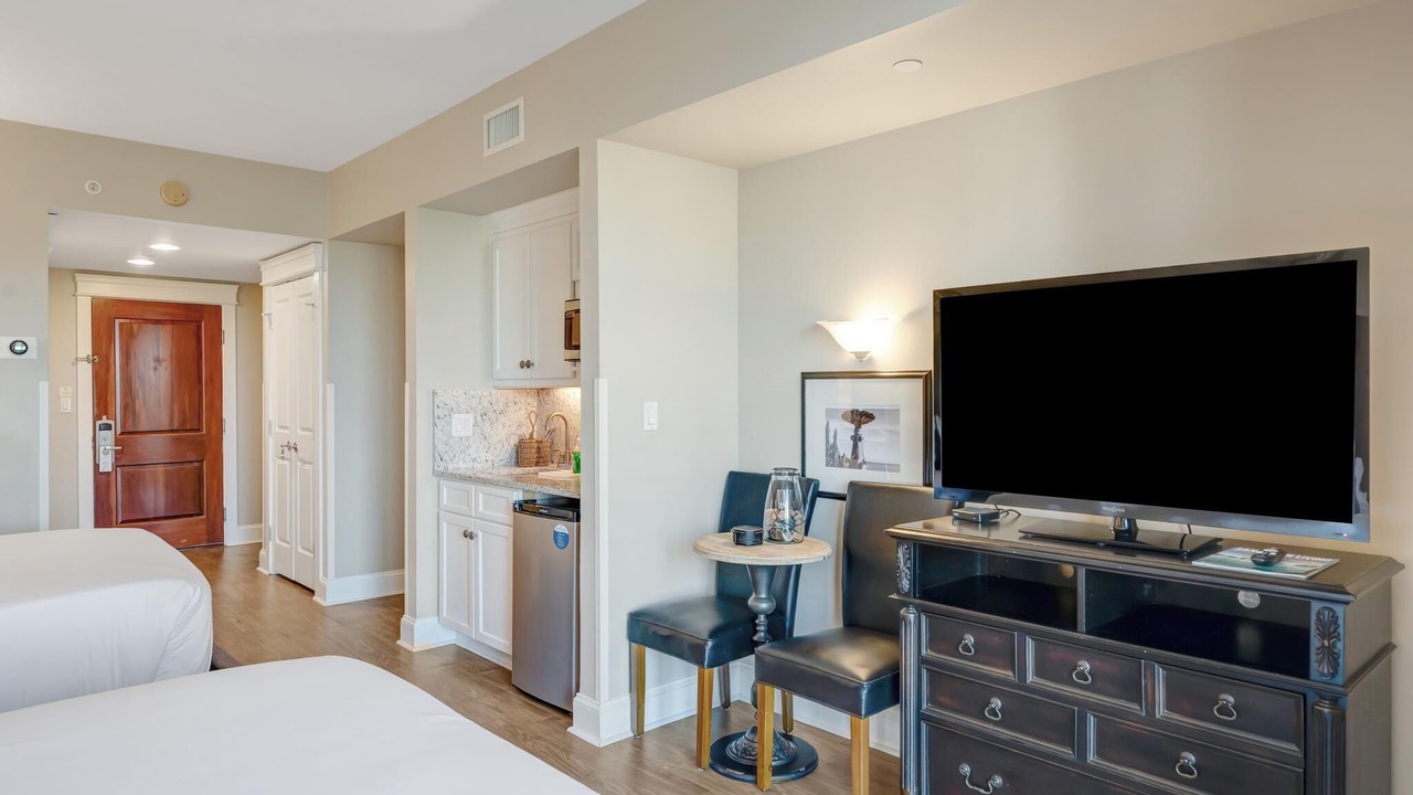 Photo of Bedroom in Baytowne Wharf
