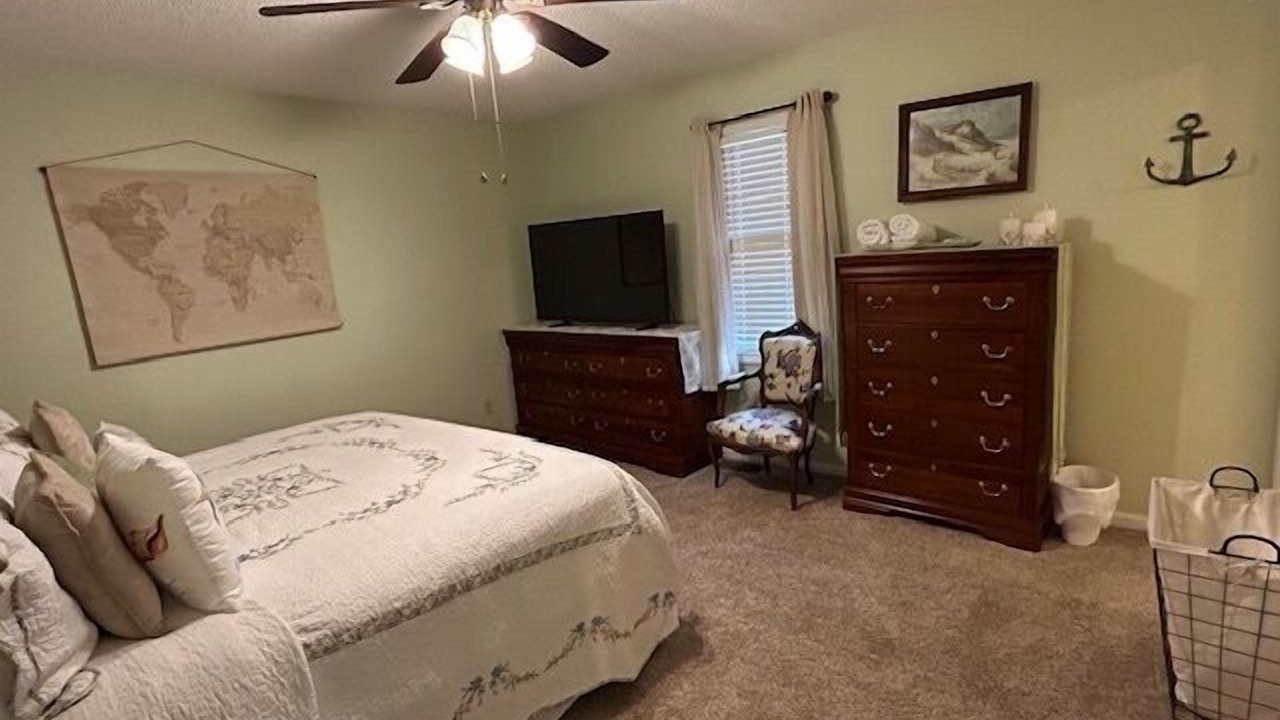 Photo of Bedroom in Alligator Point