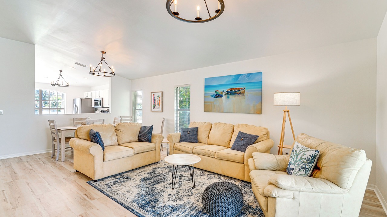 Photo of Livingroom in Beachwalk Isles