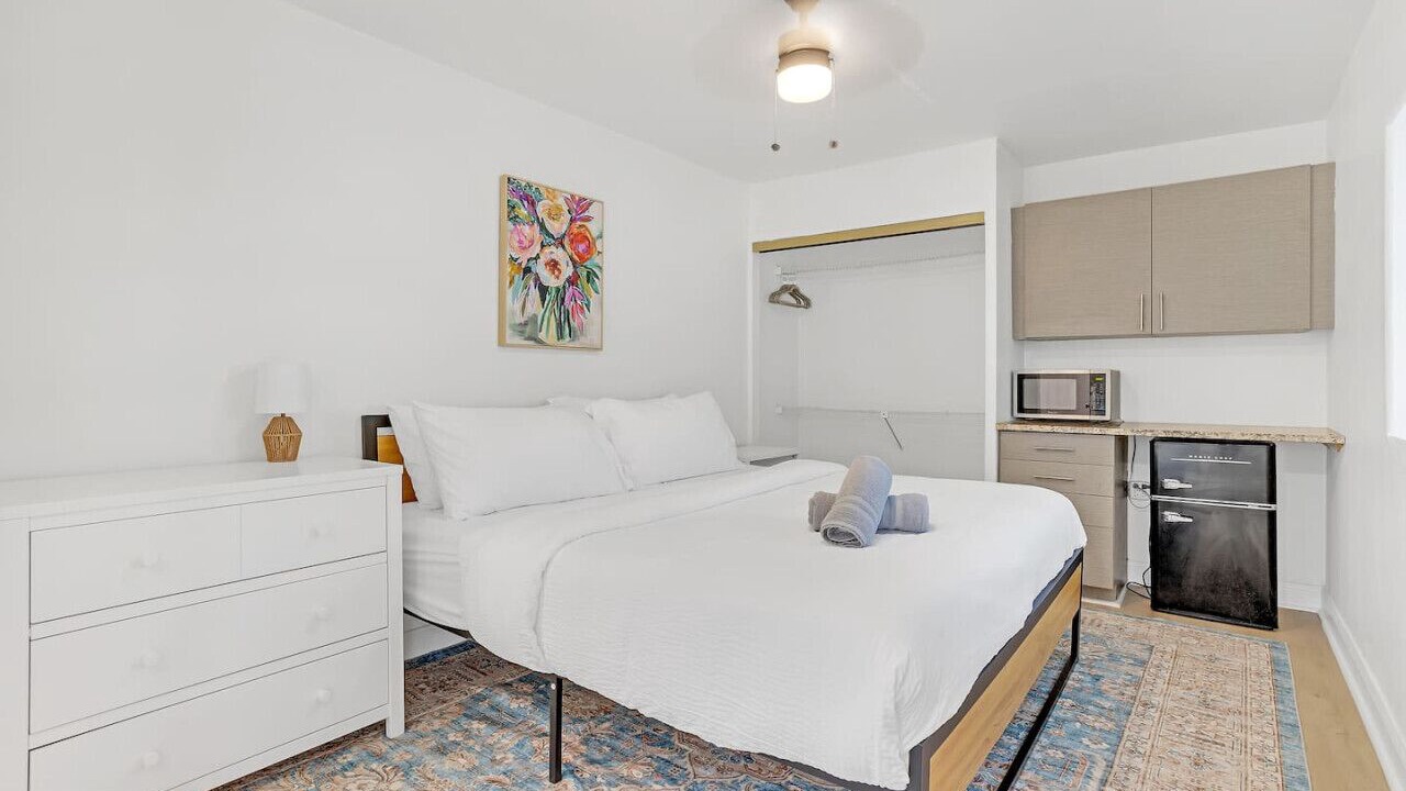 Photo of Bedroom in Miami Springs