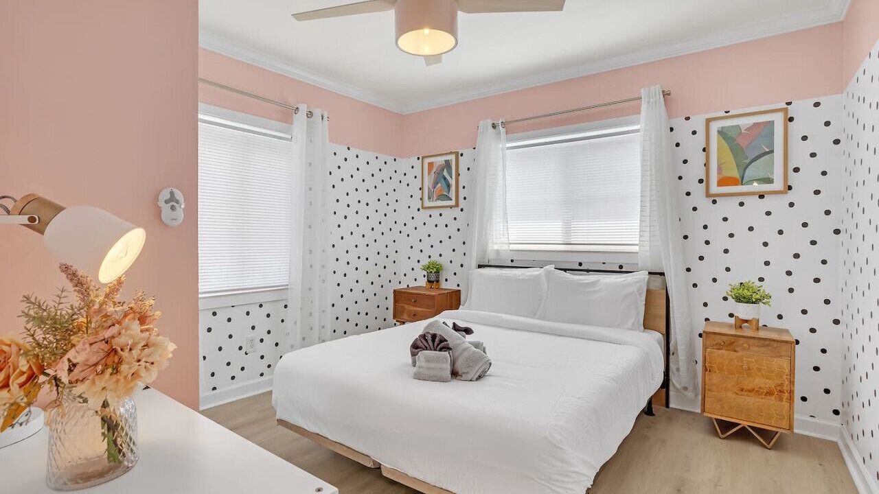 Photo of Bedroom in Miami Springs