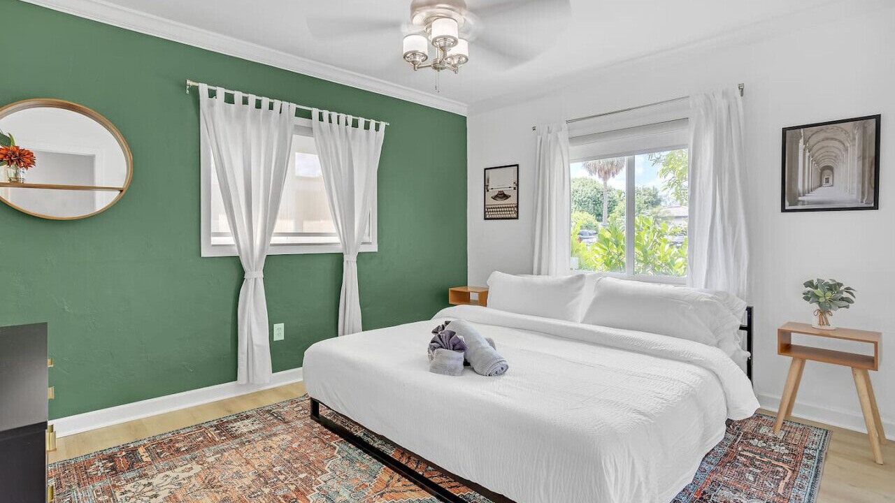 Photo of Bedroom in Miami Springs