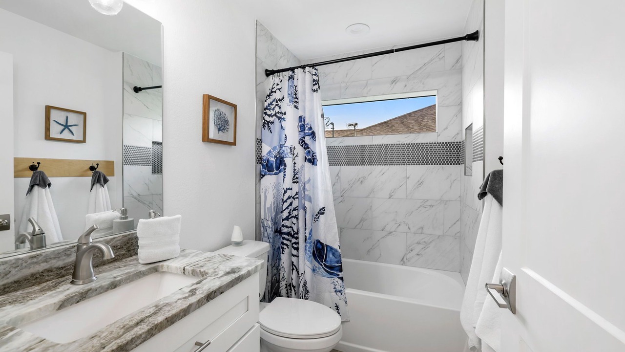 Photo of Bathroom in Mariner