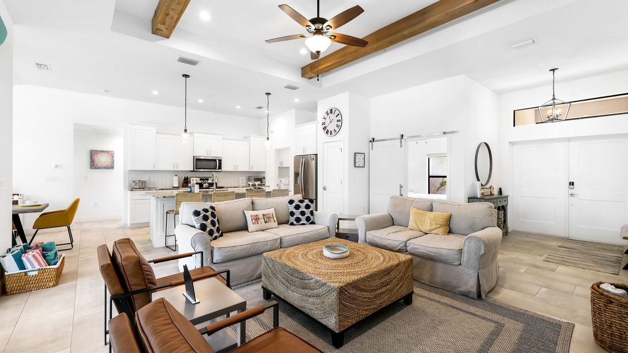 Photo of Livingroom in Mariner