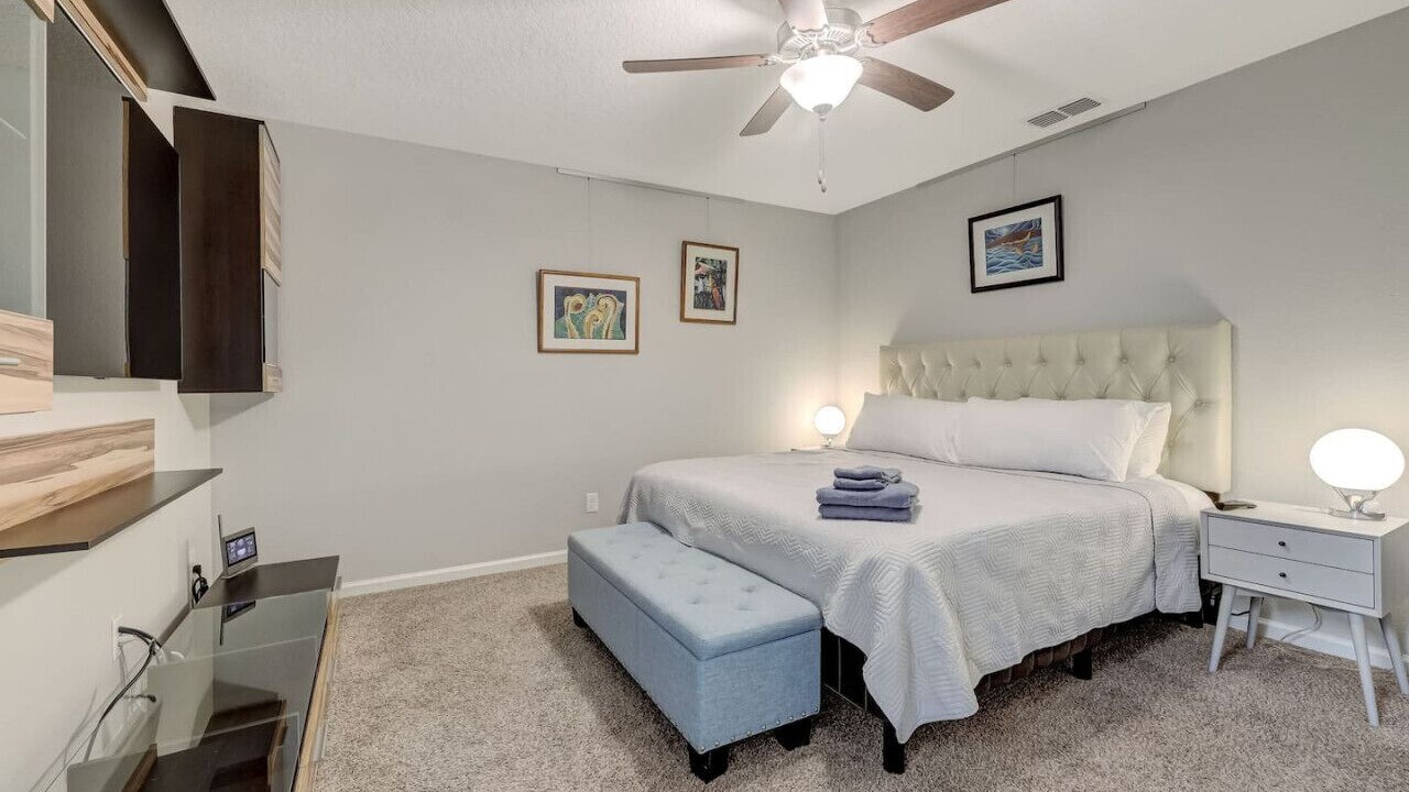 Photo of Bedroom in Murray Hill