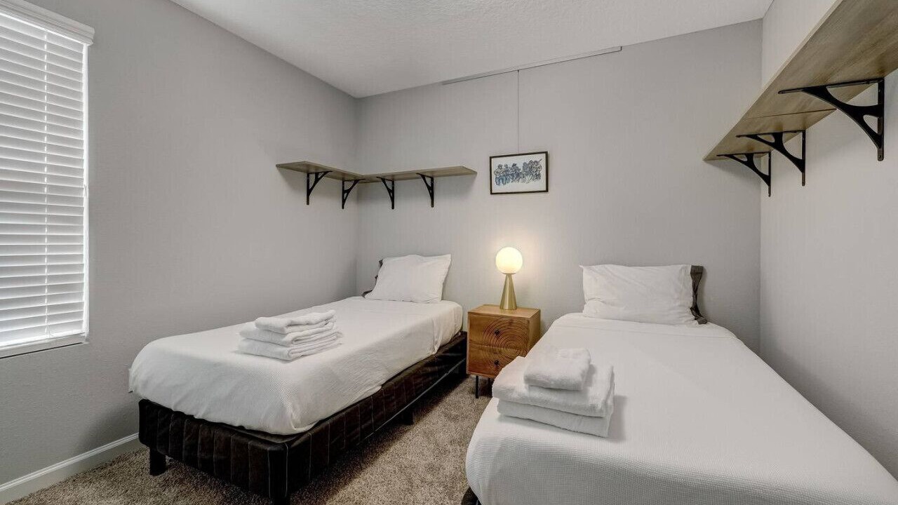 Photo of Bedroom in Murray Hill