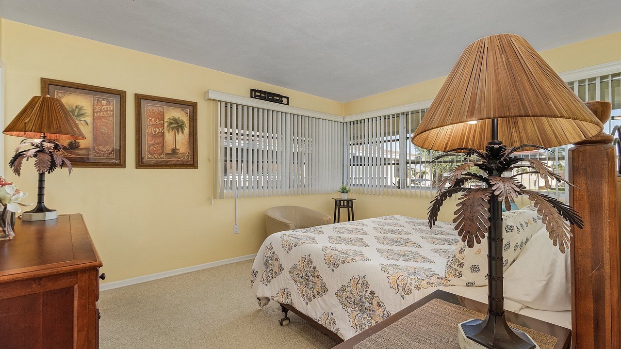 Photo of Bedroom in Caloosahatchee