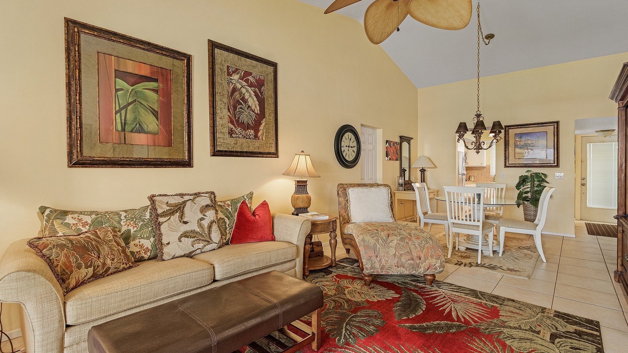 Photo of Livingroom in Caloosahatchee