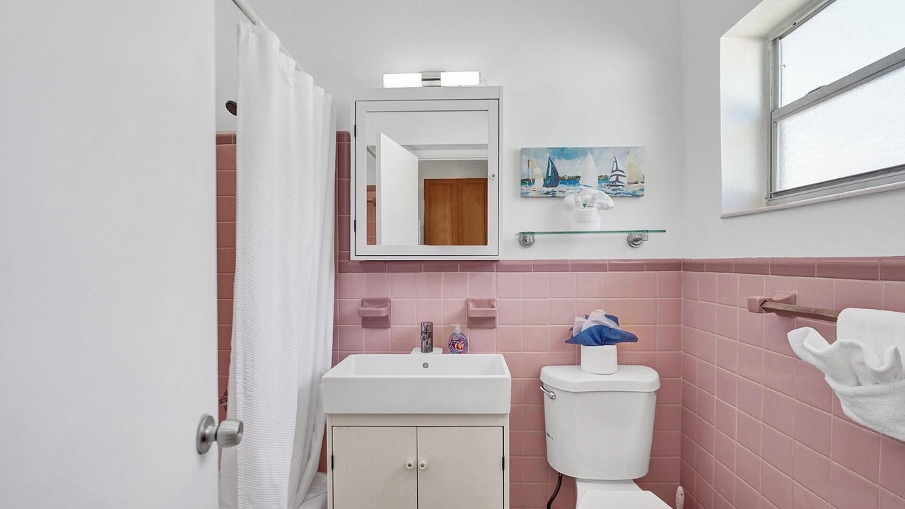 Photo of Bathroom in North Beach