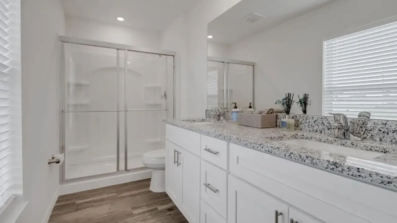 Photo of Bathroom in Mariner