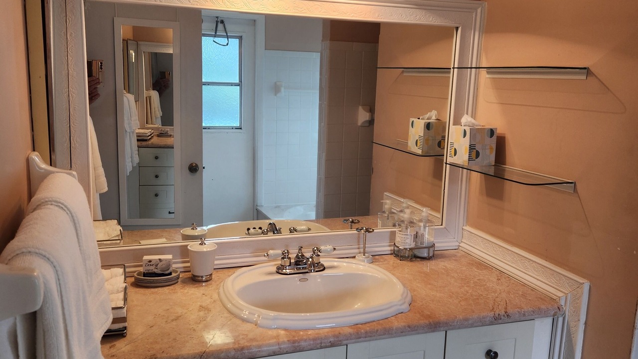 Photo of Bathroom in Coconut Creek