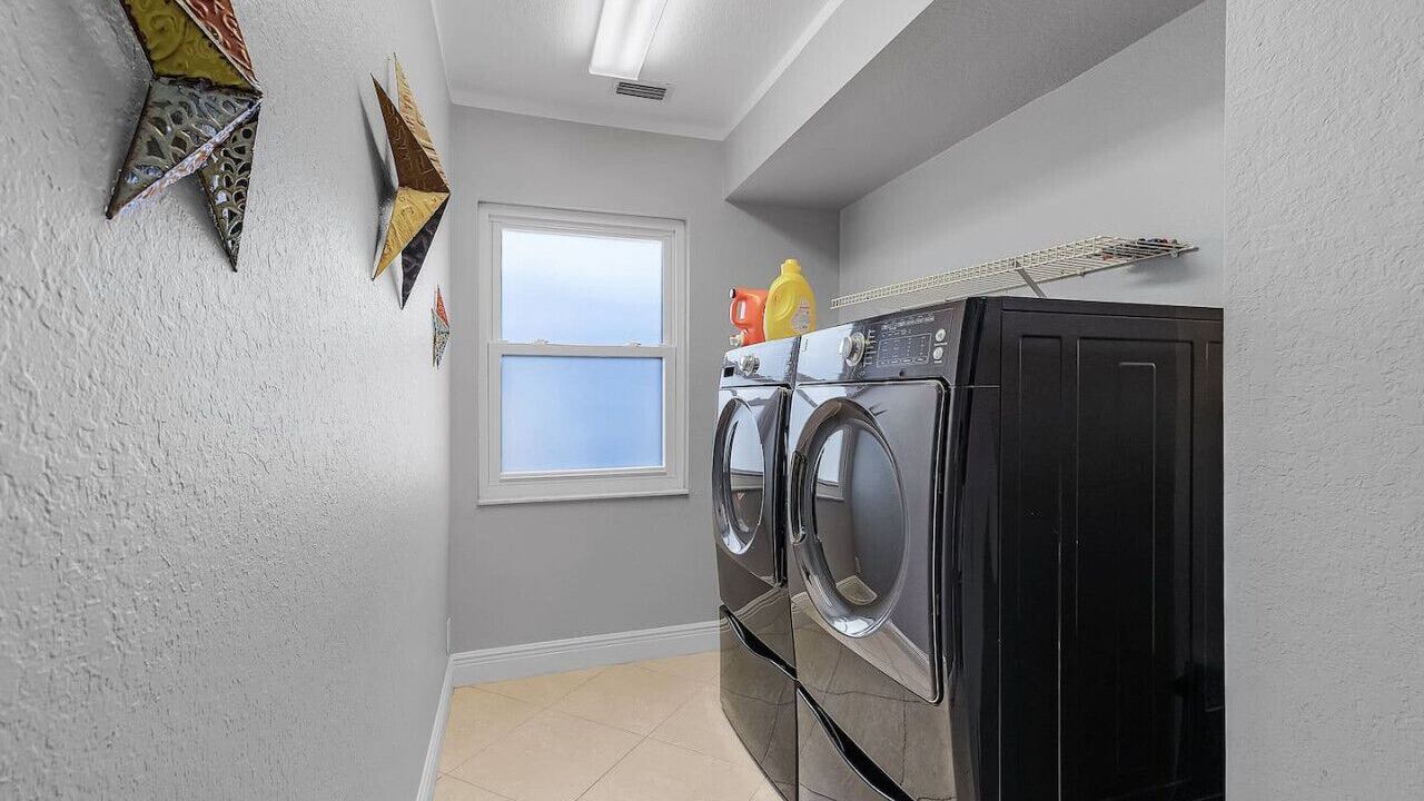Photo of Bedroom in Caloosahatchee