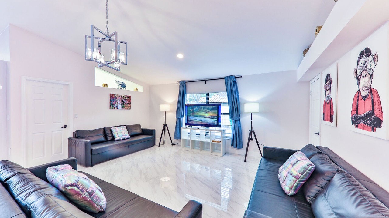 Photo of Livingroom in Davie