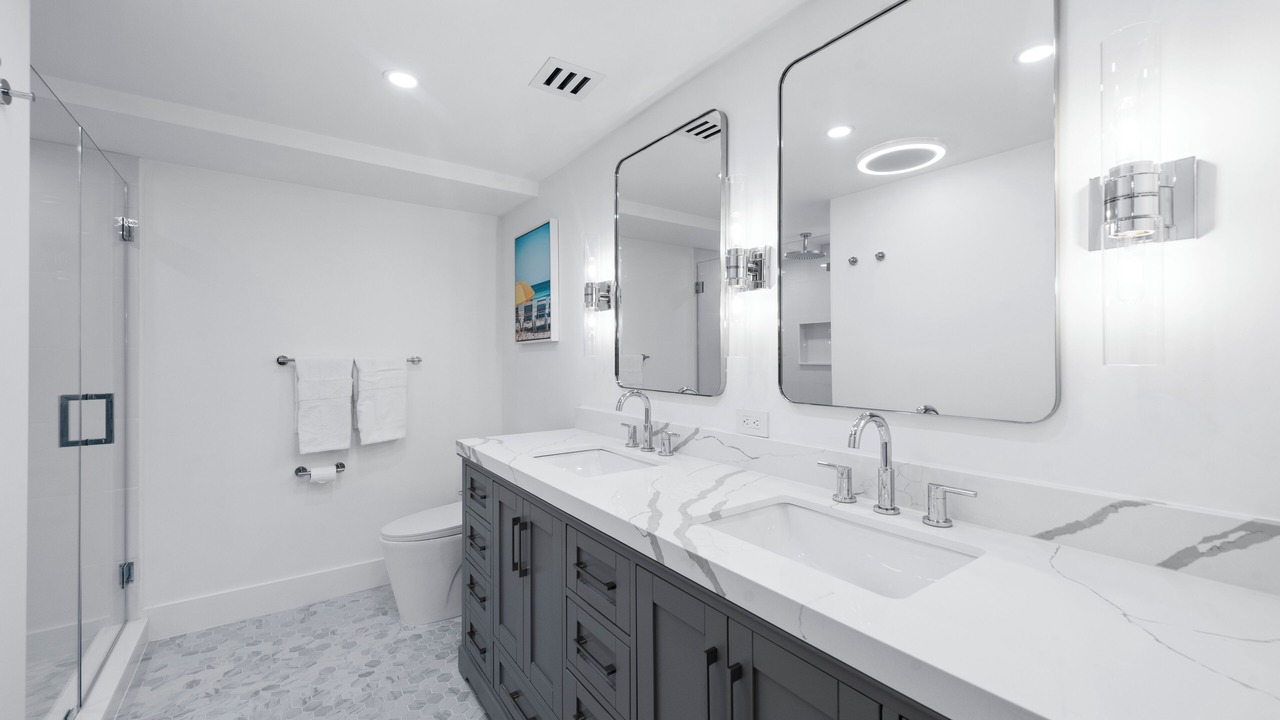 Photo of Bathroom in Hunt Club