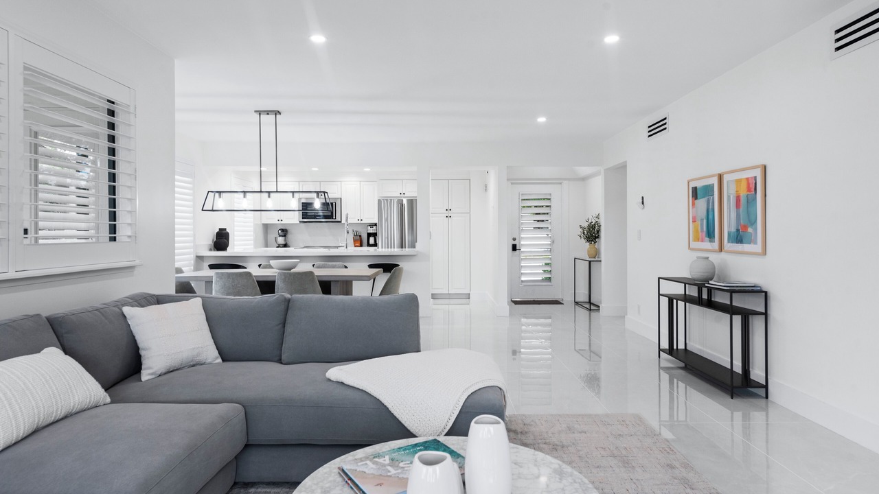 Photo of Livingroom in Hunt Club