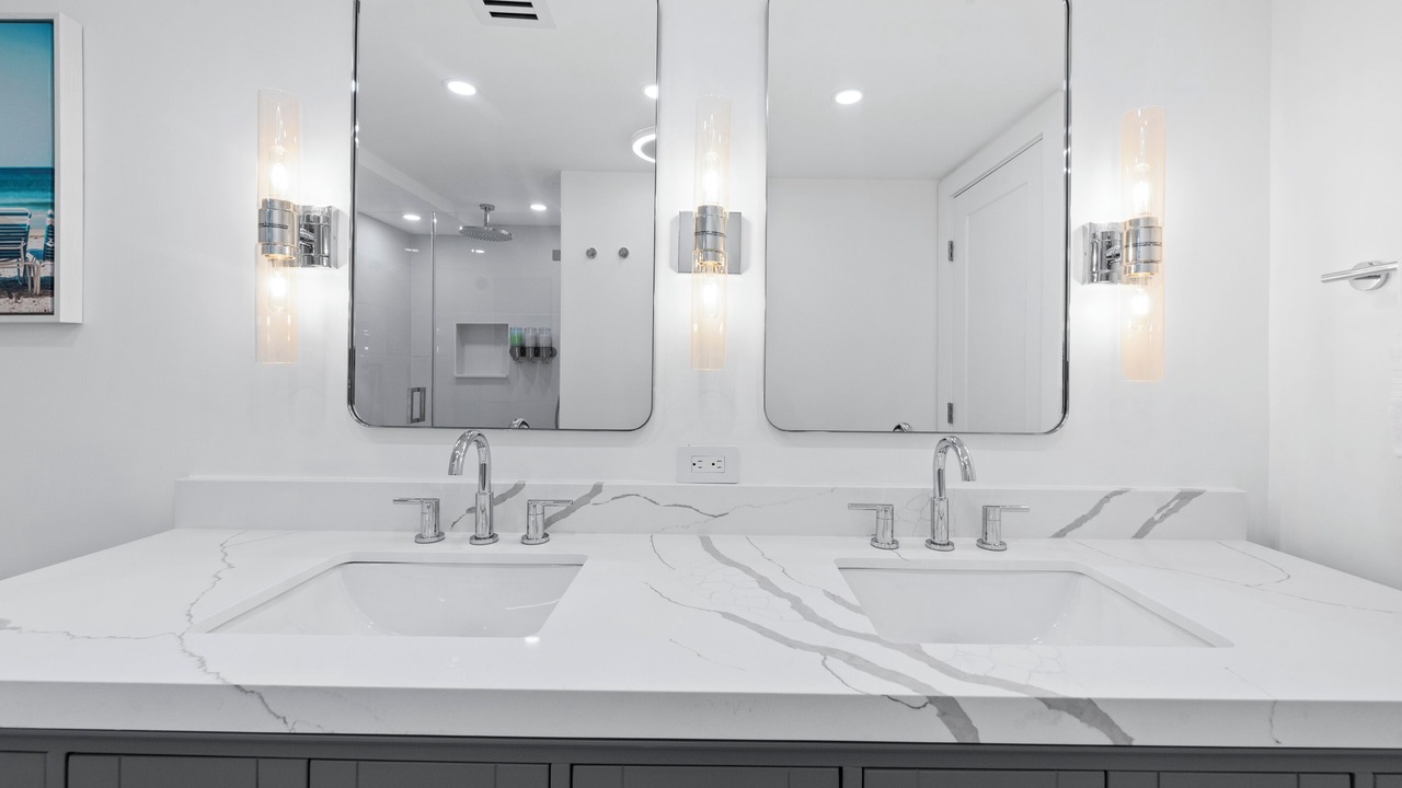 Photo of Bathroom in Hunt Club
