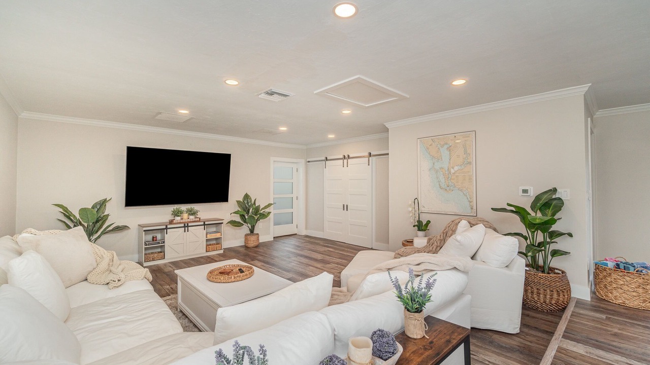 Photo of Livingroom in Iona