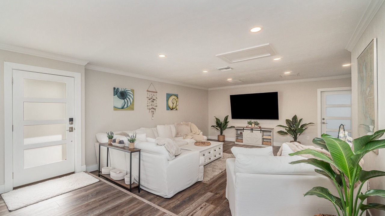 Photo of Livingroom in Iona
