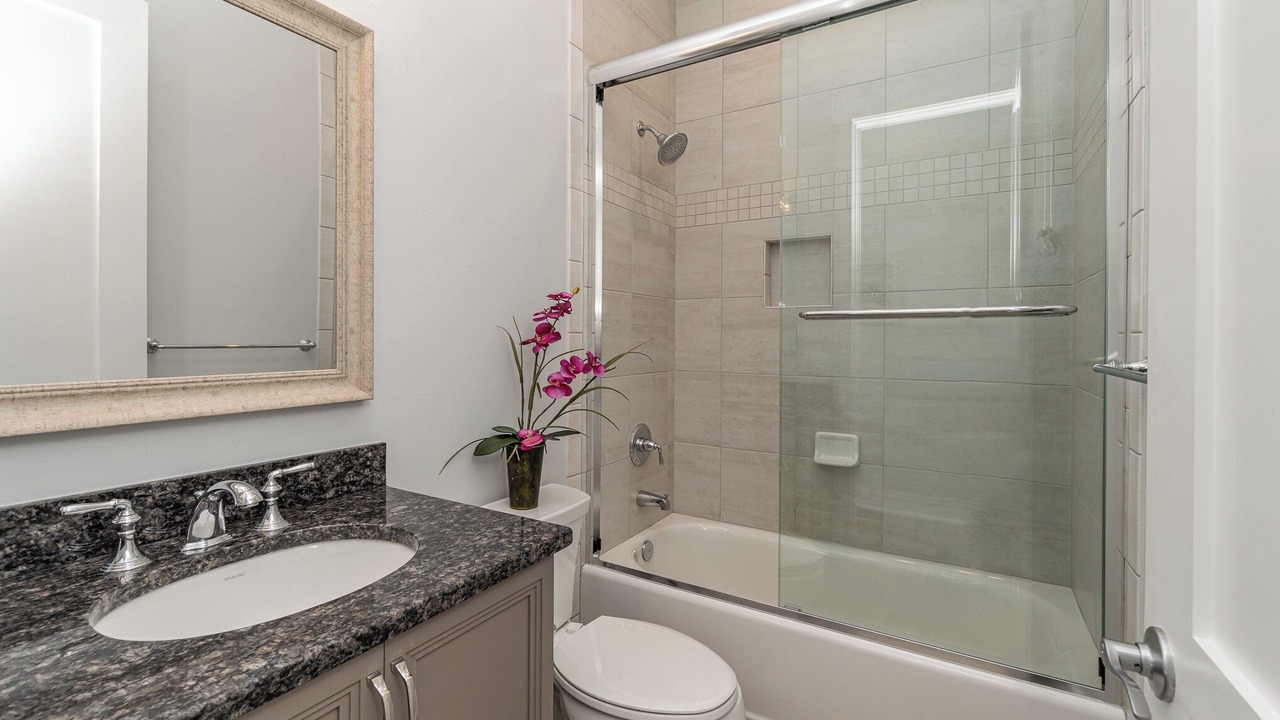 Photo of Bathroom in Pelican
