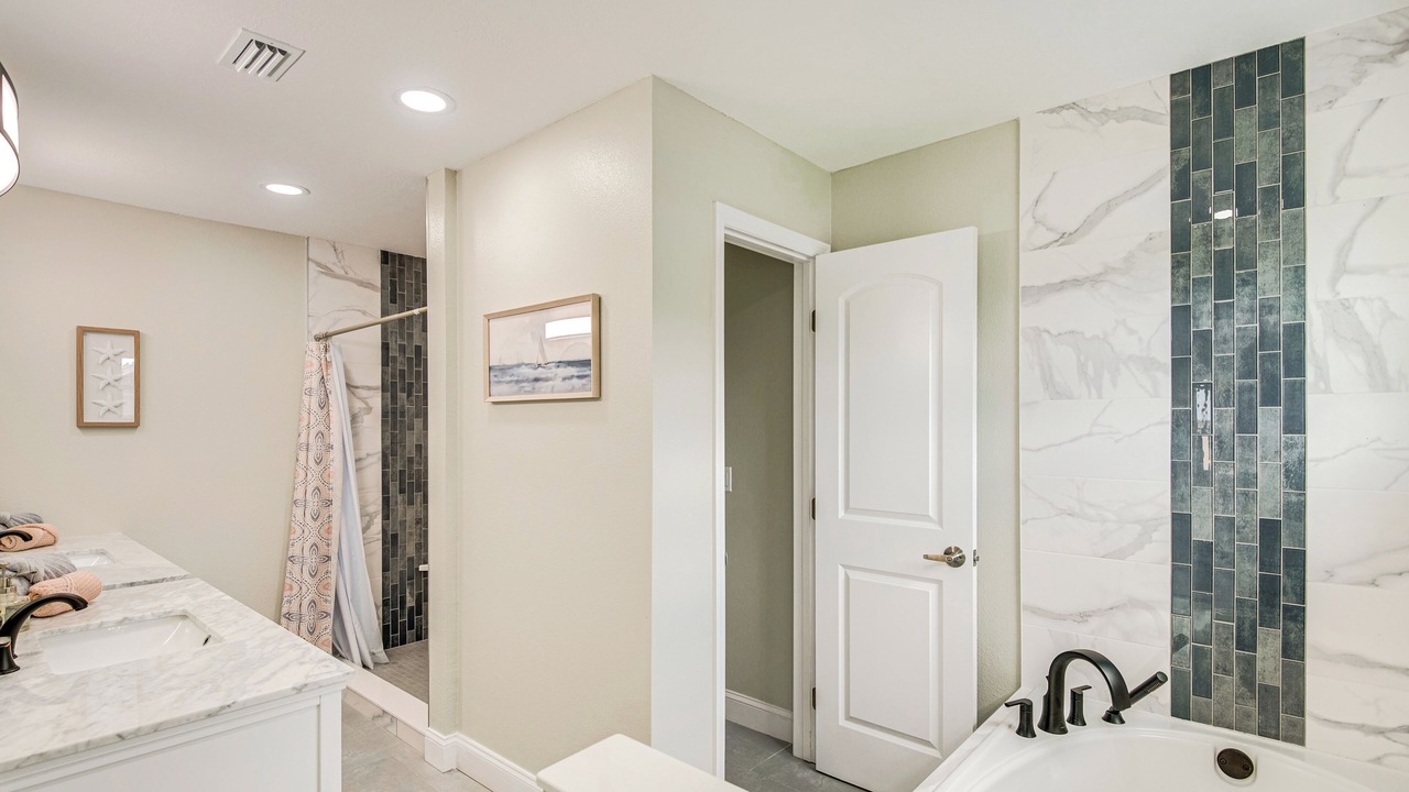 Photo of Bathroom in Palm Harbor