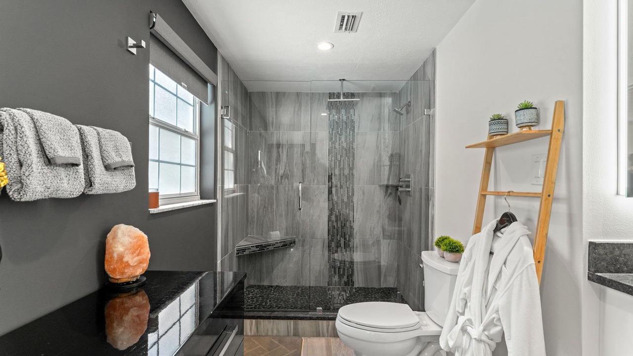 Photo of Bathroom in Lutz