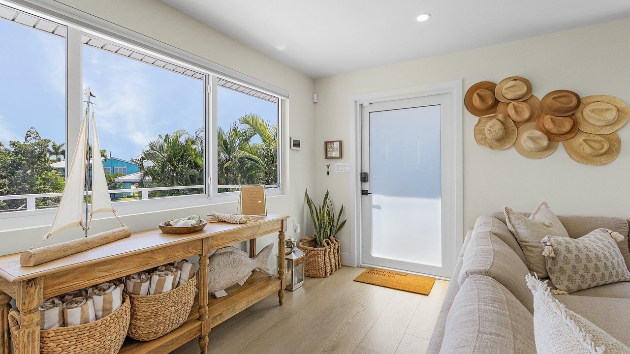 Photo of Livingroom in Saint James City