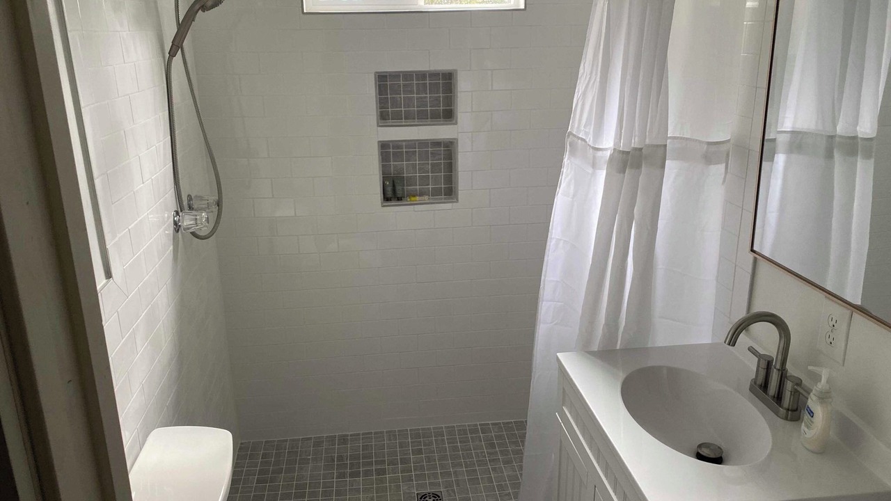 Photo of Bathroom in Enterprise