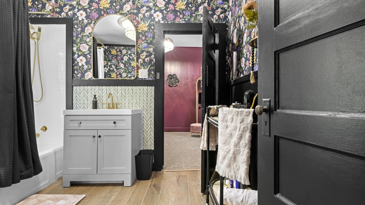 Photo of Bathroom in Brooksville