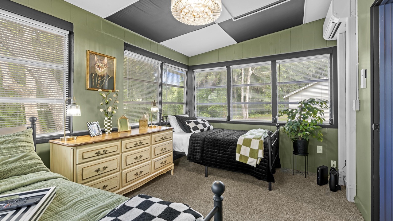 Photo of Bedroom in Brooksville