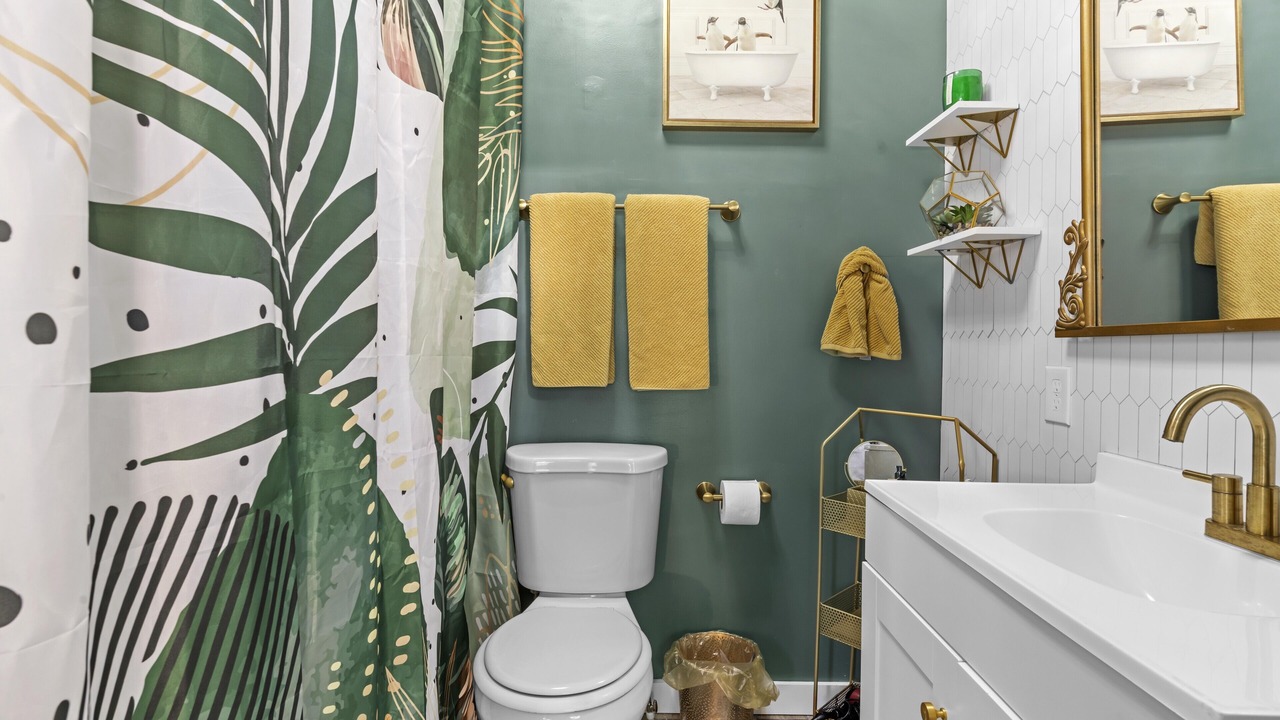 Photo of Bathroom in Brooksville