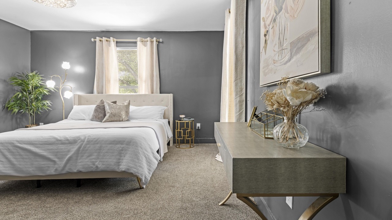 Photo of Bedroom in Brooksville