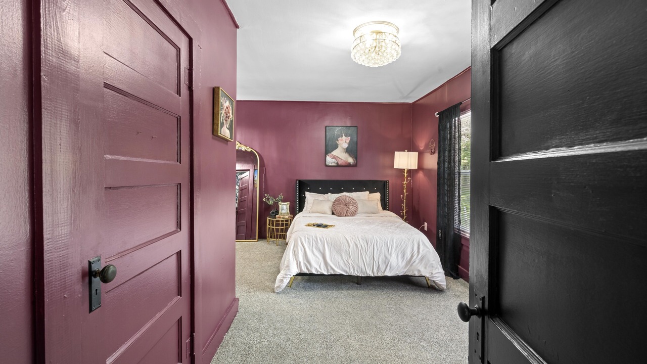 Photo of Bedroom in Brooksville