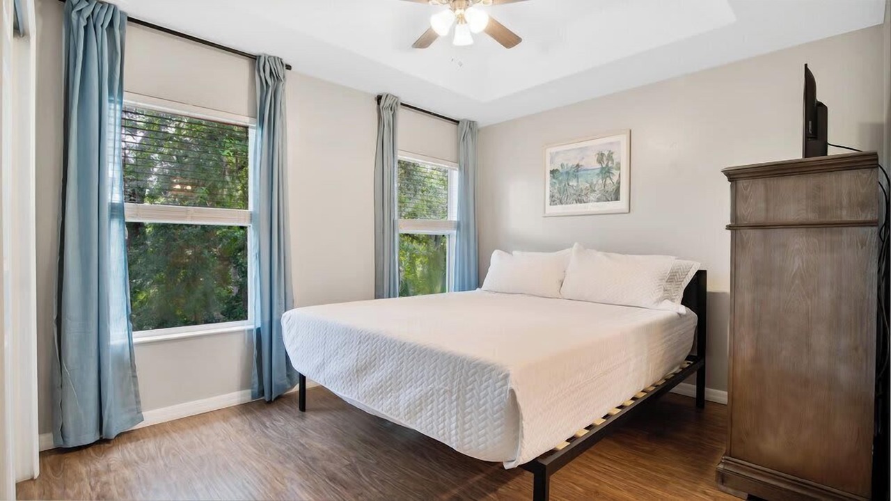 Photo of Bedroom in Crestwynd Bay