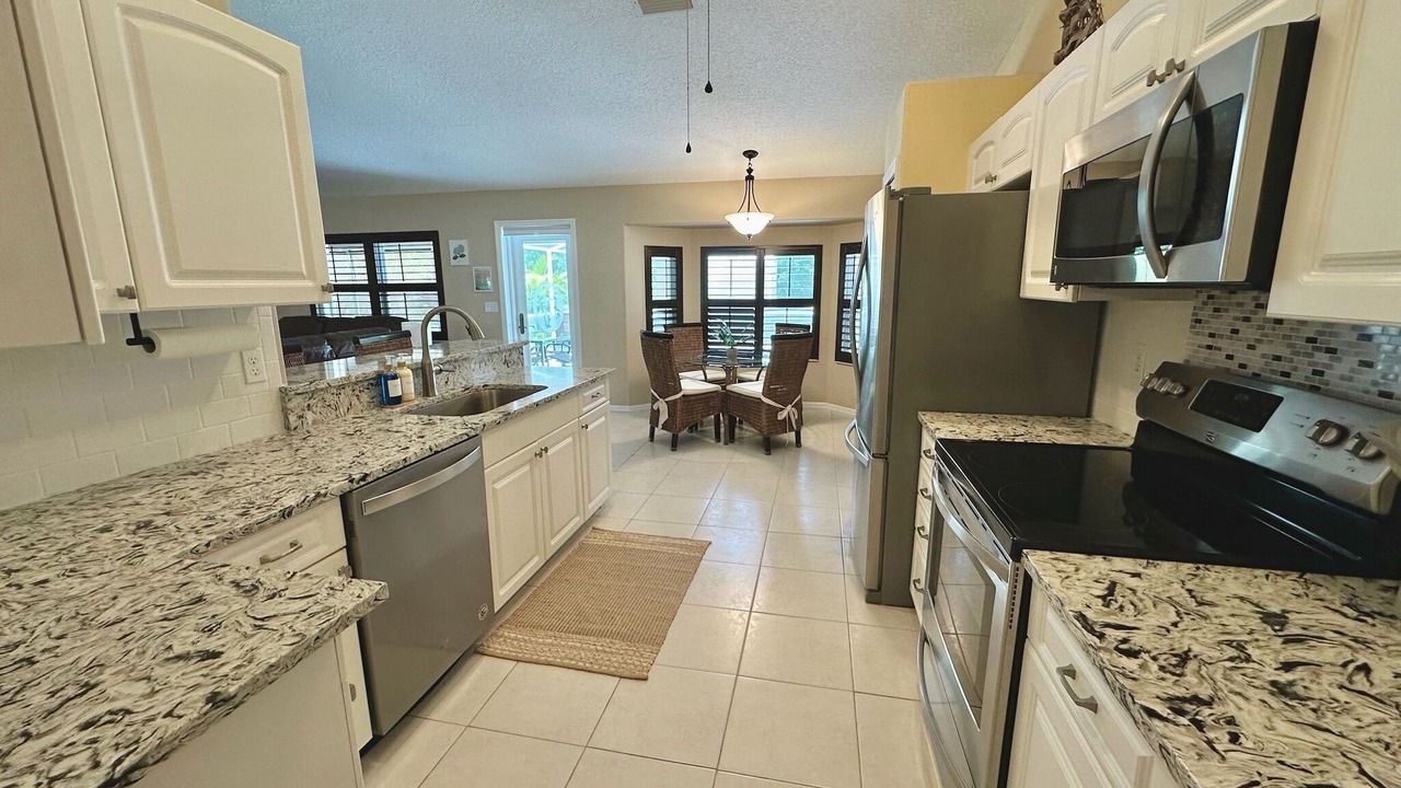Photo of Kitchen in Sebastian Highlands