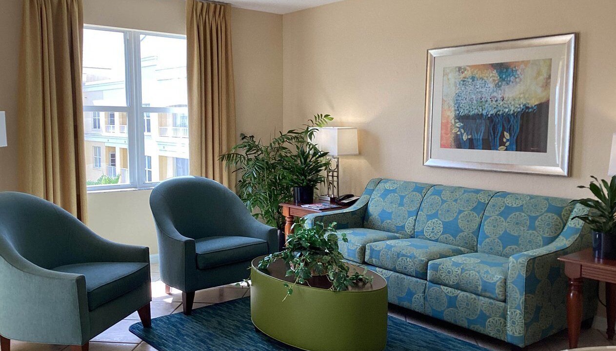 Photo of Livingroom in Weston