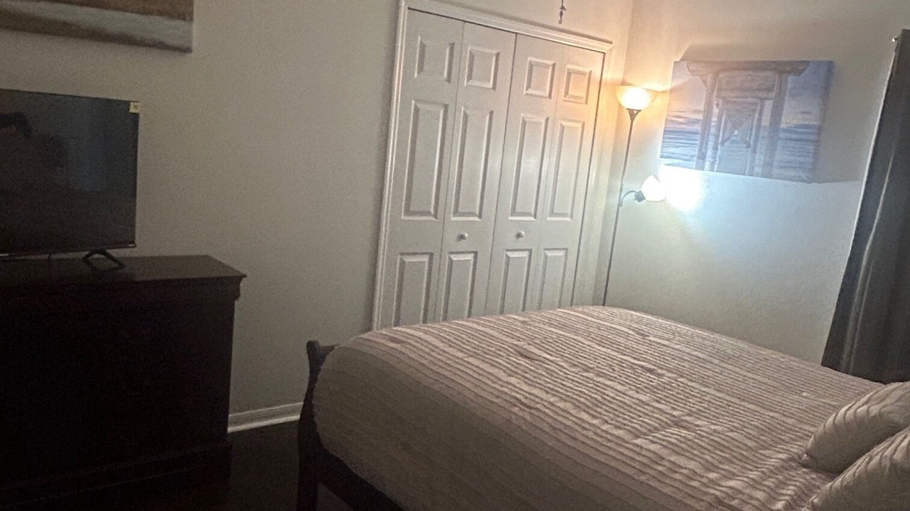 Photo of Bedroom in Ridgewood Lakes